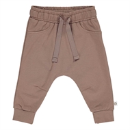 Cozy Me Dart Pants Baby, Müsli, Brown Sugar, 62 cm